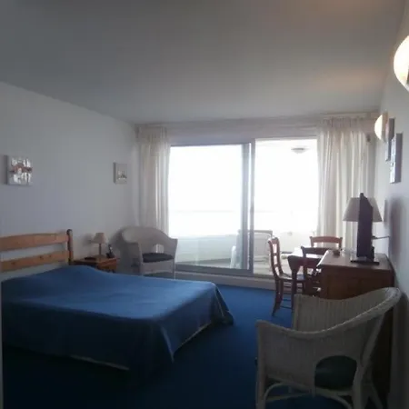 Mir017 Apartment