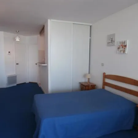 Apartment Mir017 *